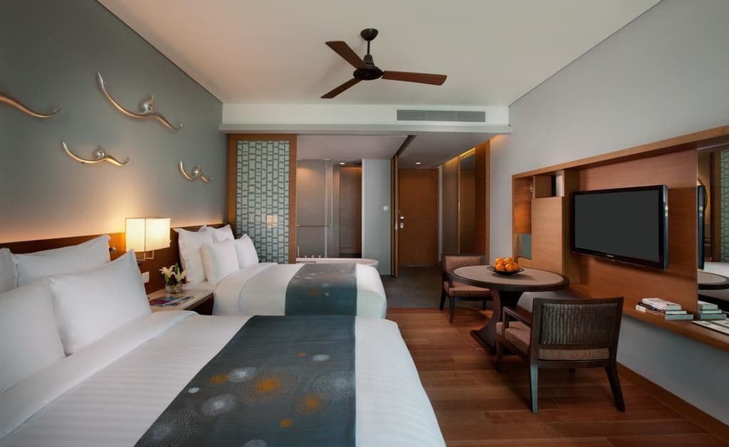 rooms-deluxe-mountain-view
