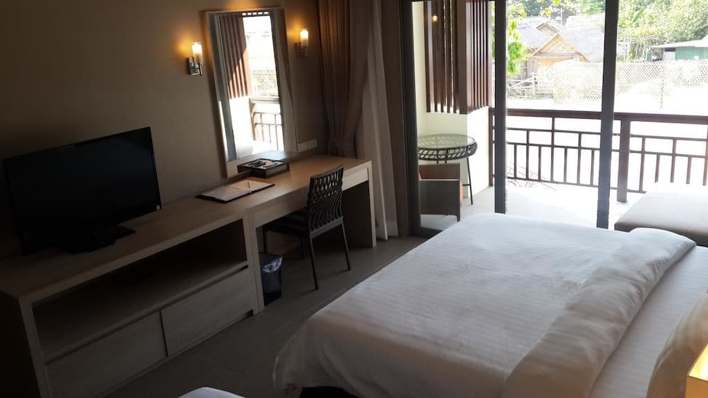 rooms-deluxe-room