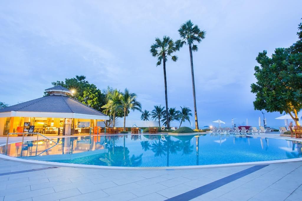 pools-outdoor-pool