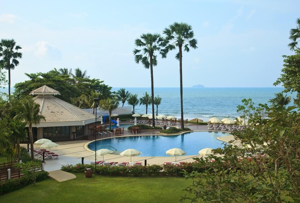 pools-outdoor-pool