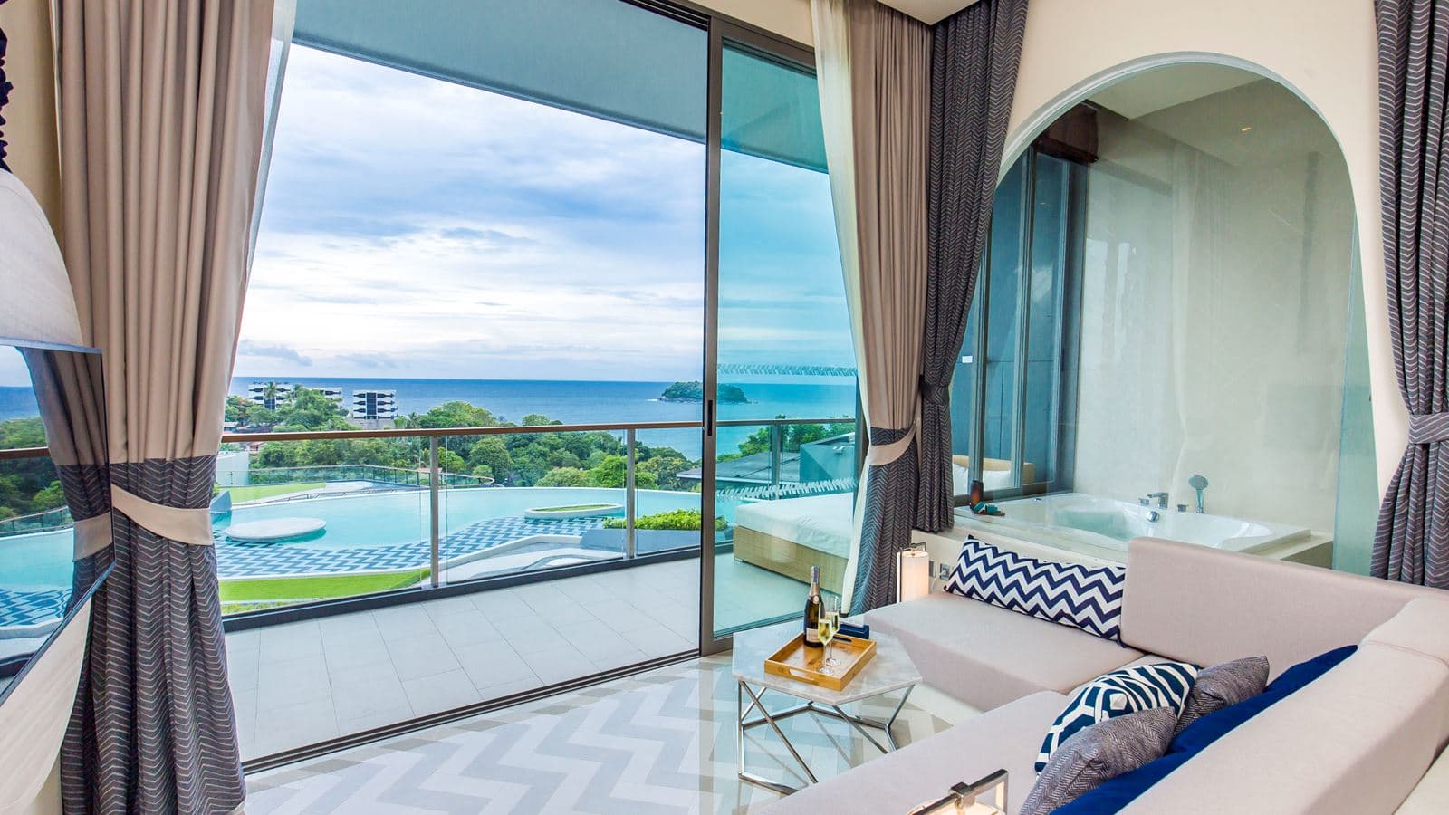 rooms-the-sis-suite