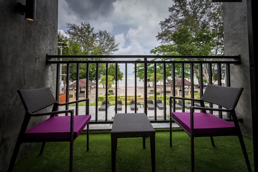rooms-deluxe-sea-view