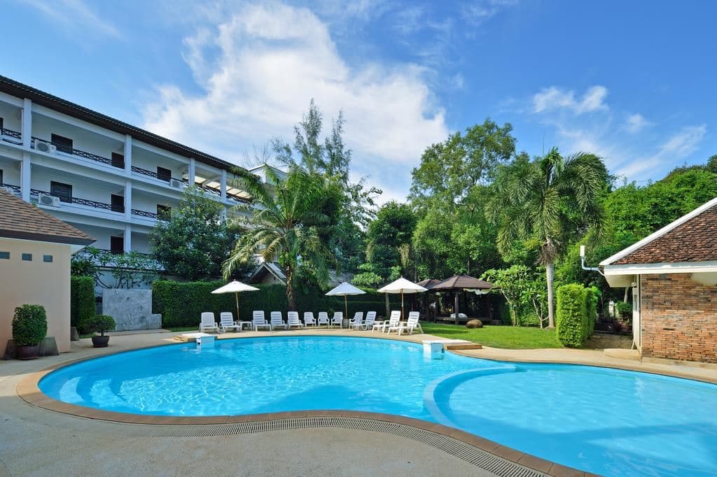 pools-outdoor-pool