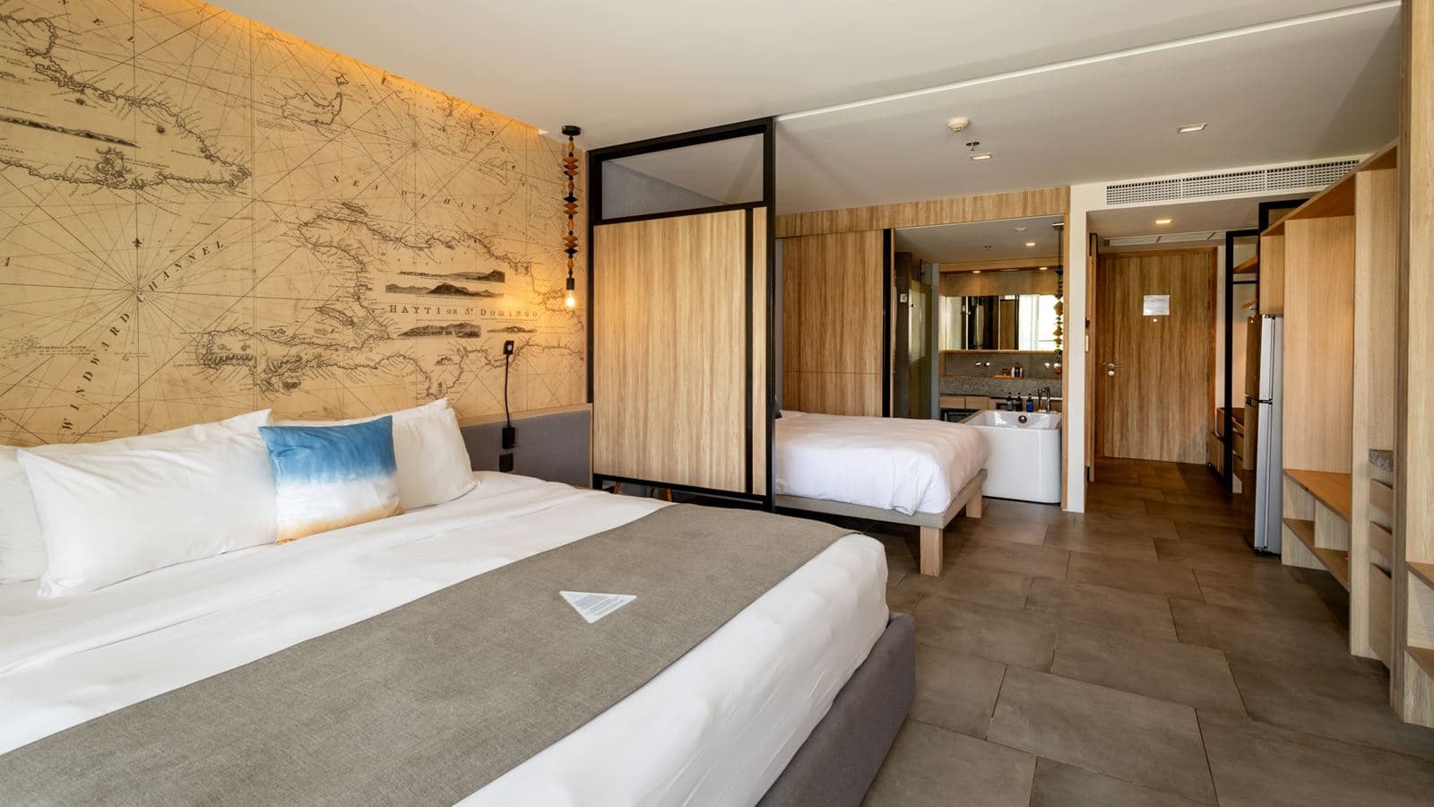 rooms-family-room