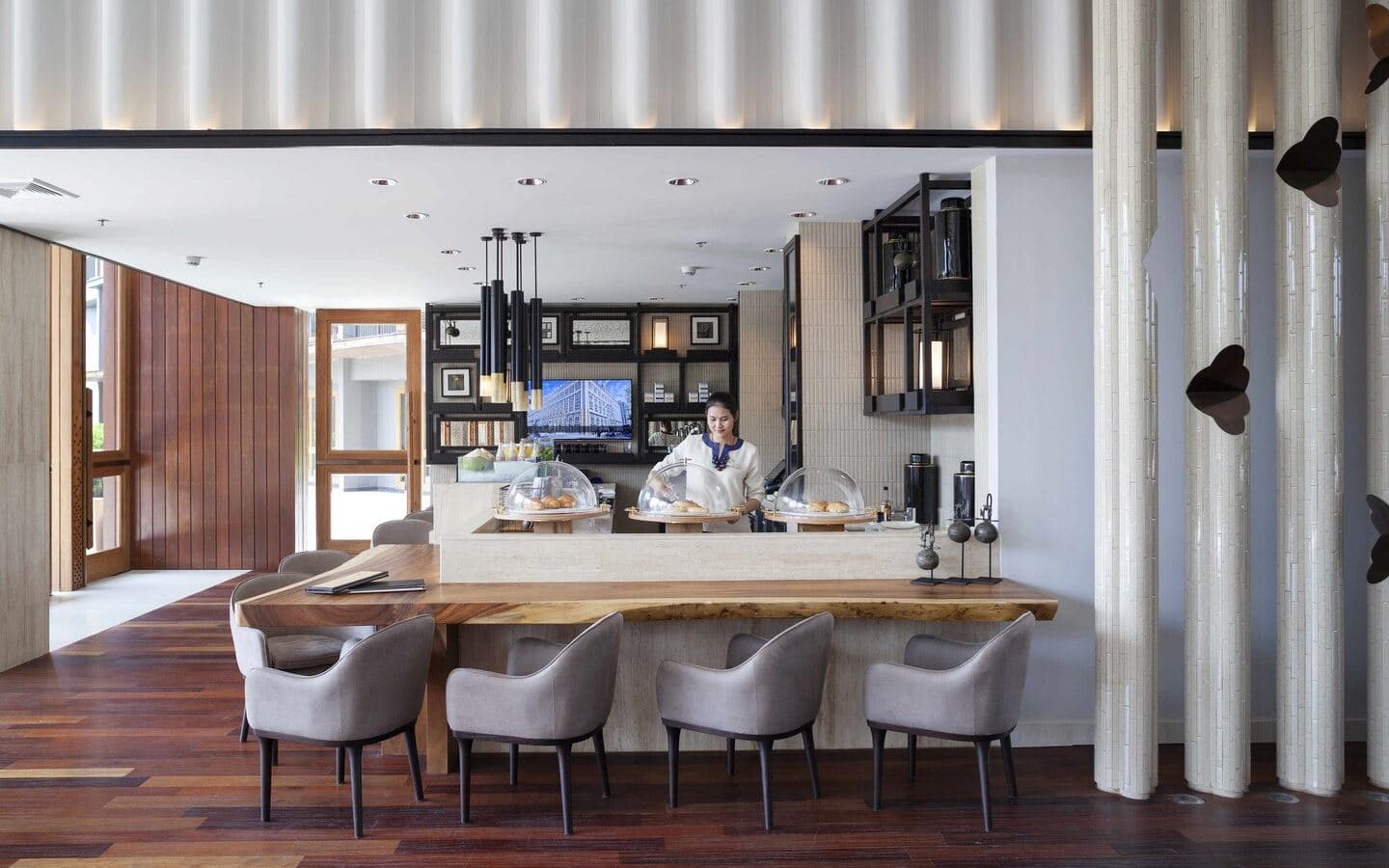 bars-lobby-lounge
