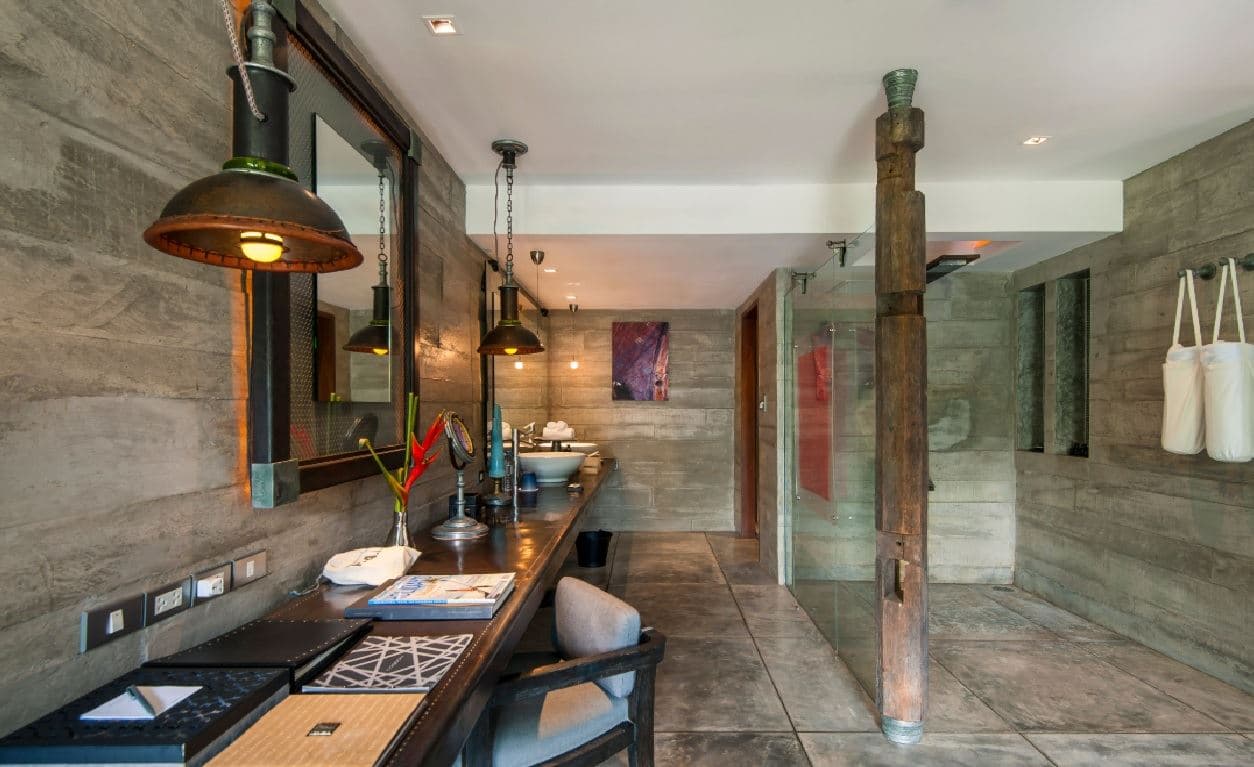 rooms-pearl-bed-suite