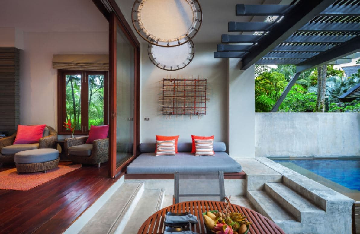rooms-private-pool-suite