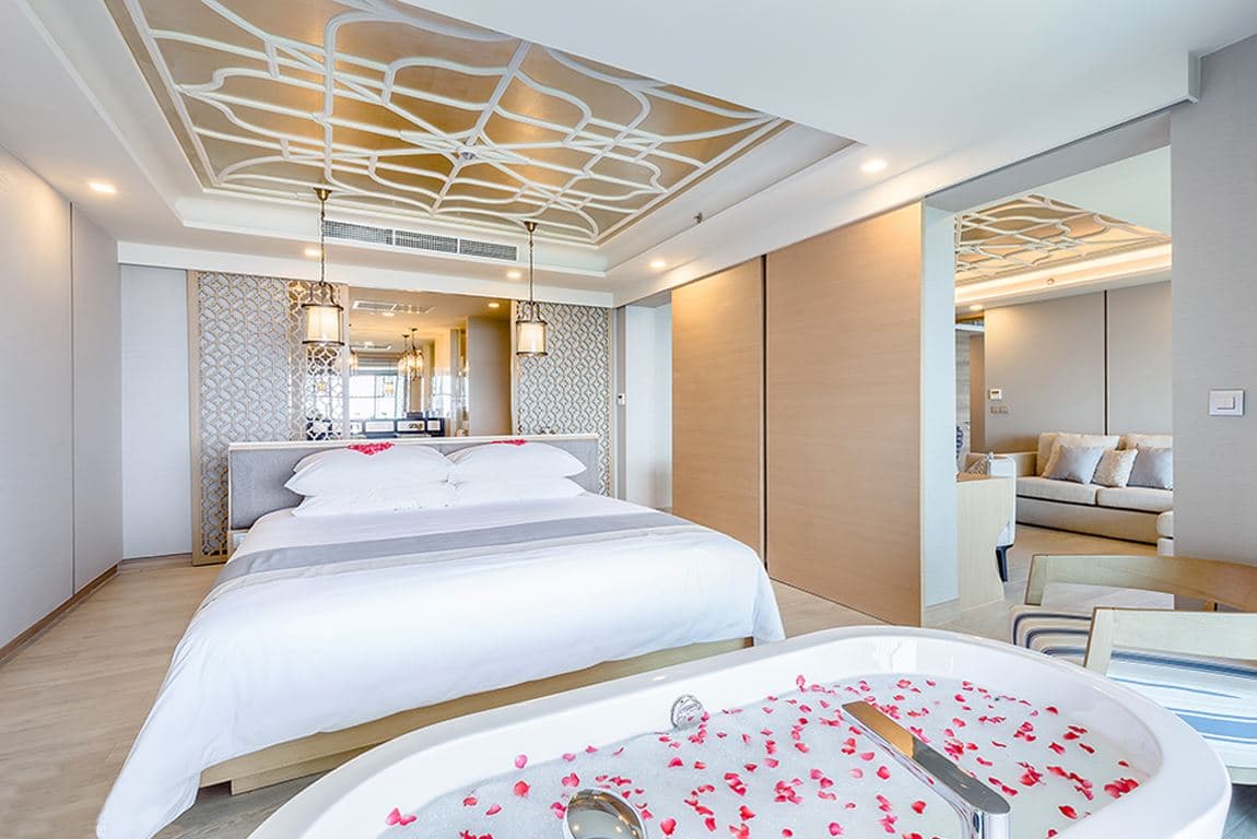 rooms-avista-suite-two-bedroom-sea-view
