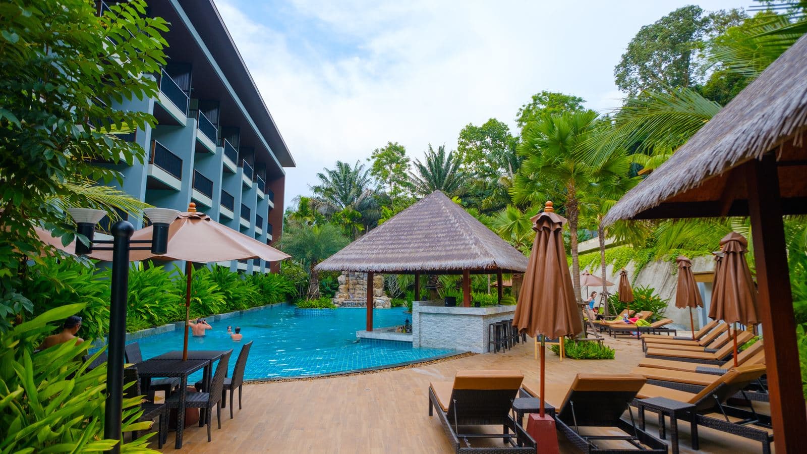 pools-outdoor-pool