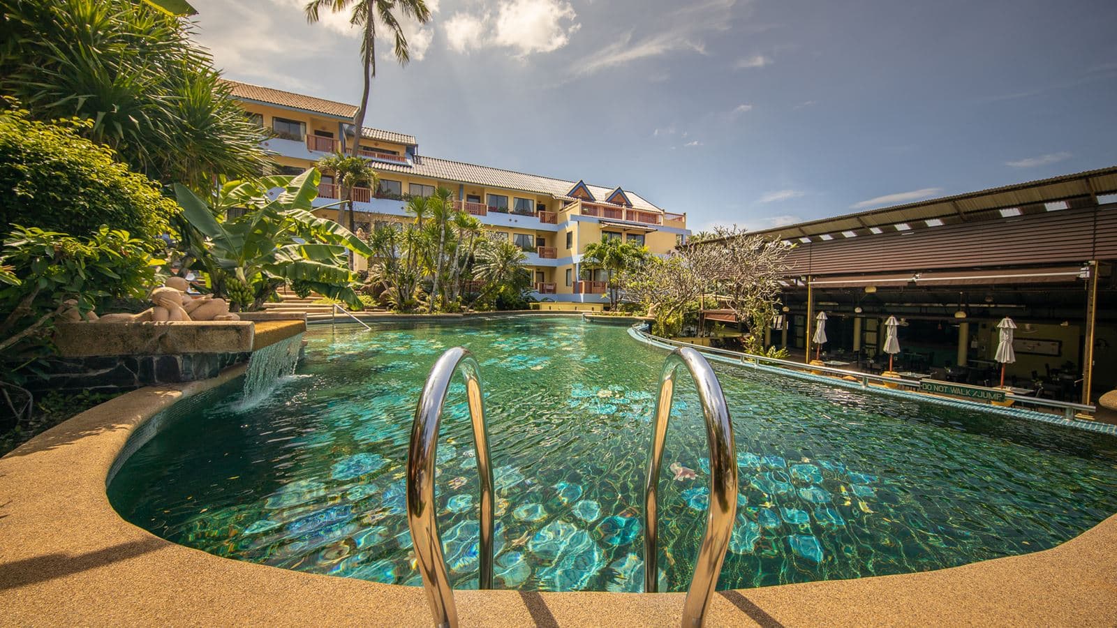 pools-outdoor-pool