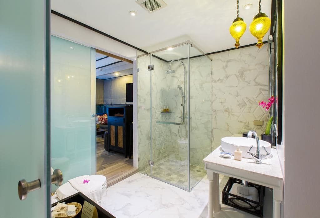 rooms-jasmine-superior-room