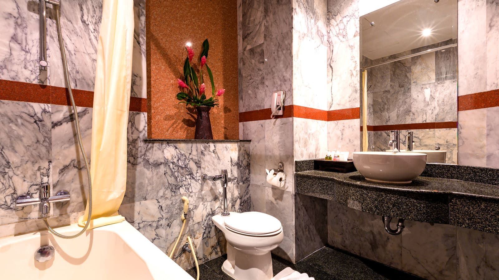 rooms-deluxe-room