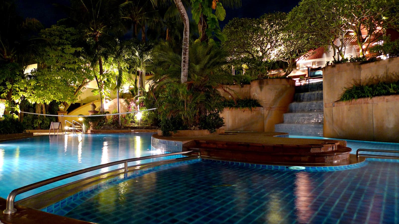 pools-outdoor-pool