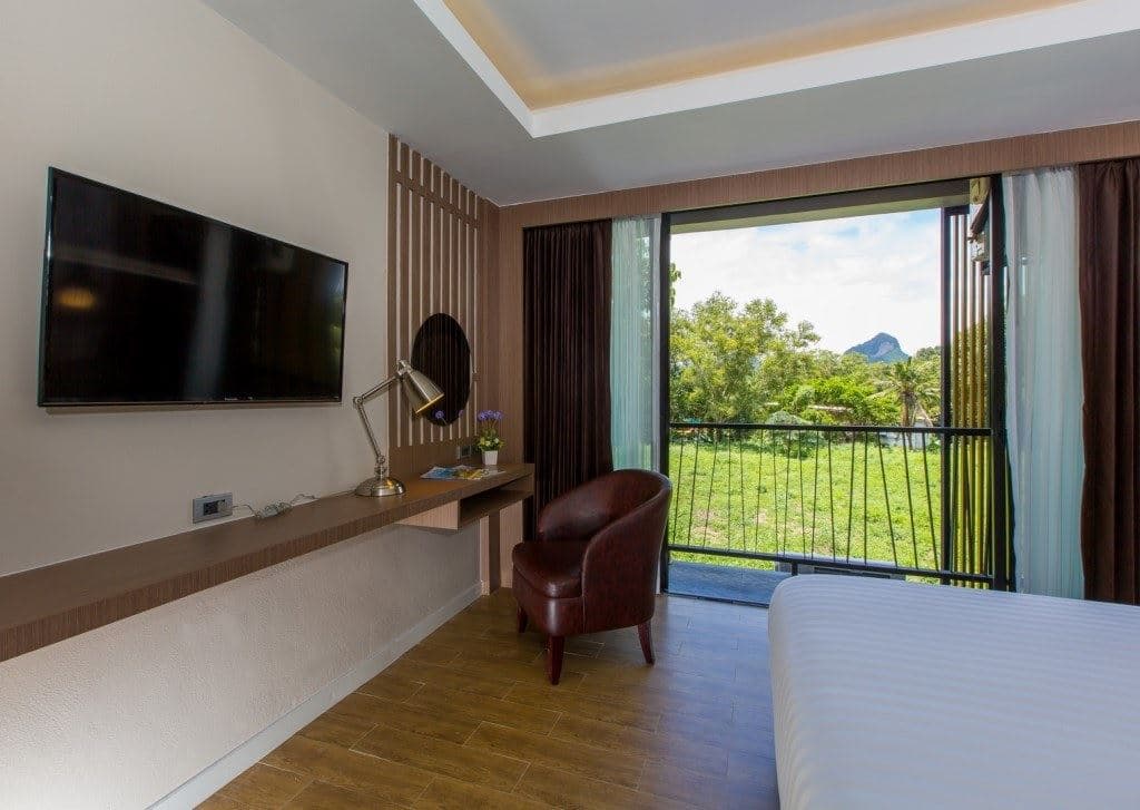 rooms-deluxe-room