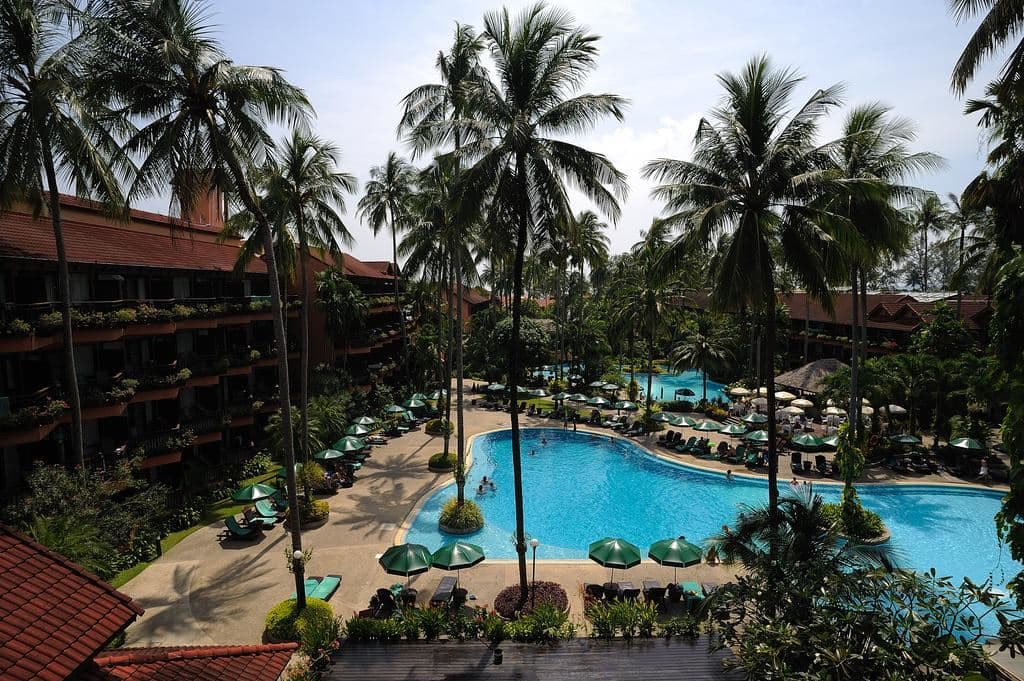 pools-outdoor-pool