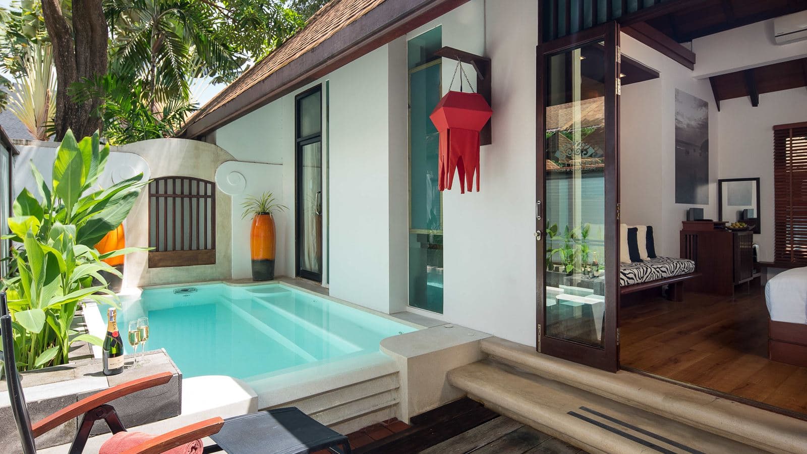 rooms-hydro-pool-villa