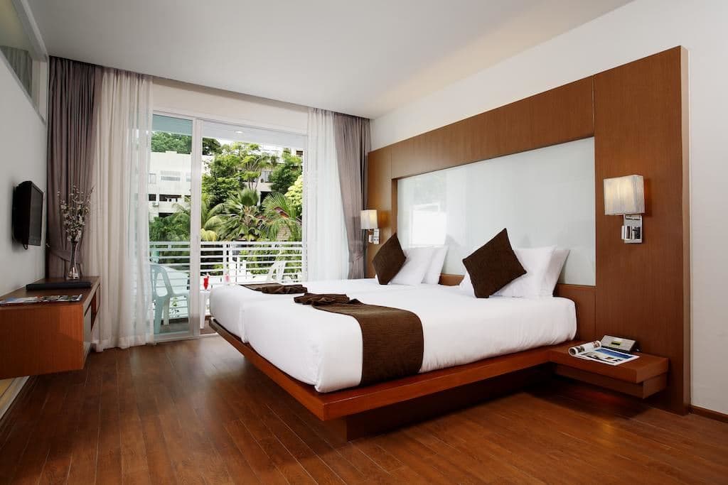 rooms-deluxe-room-avenue-wing