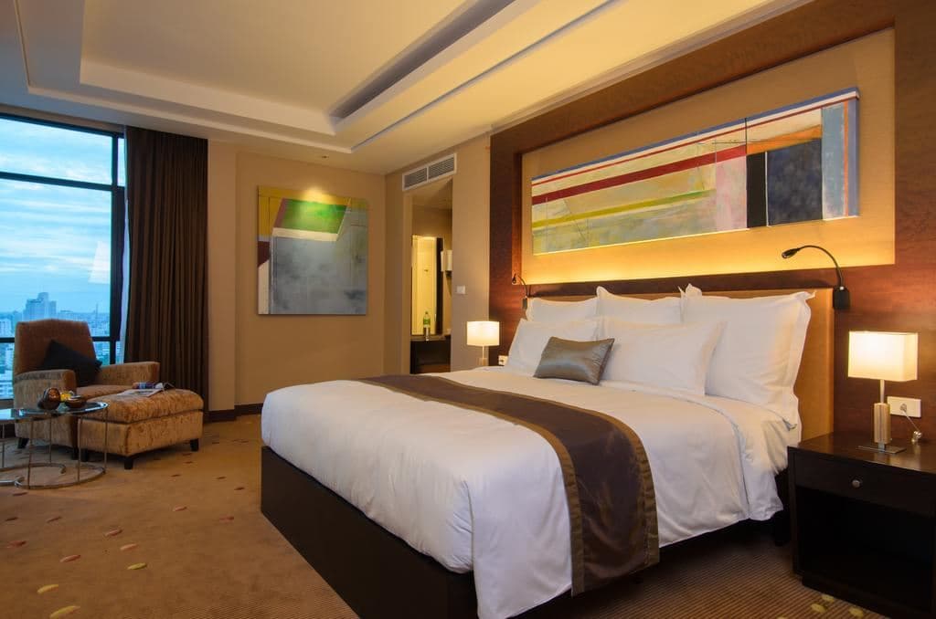 rooms-deluxe-suite