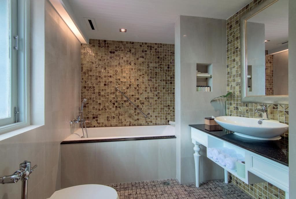 rooms-deluxe-suite