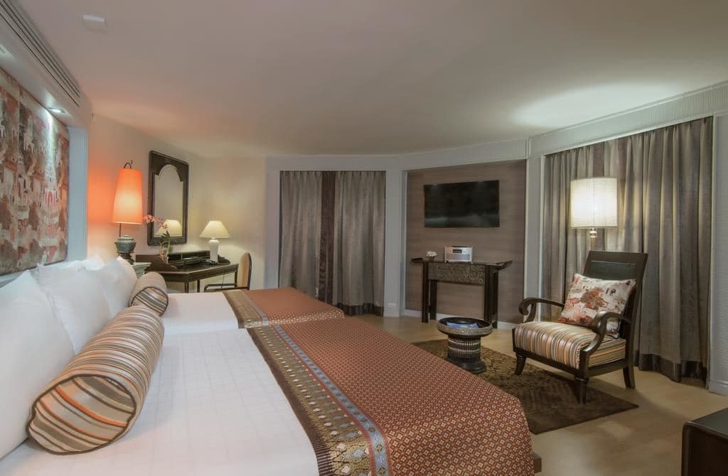 rooms-deluxe-suite