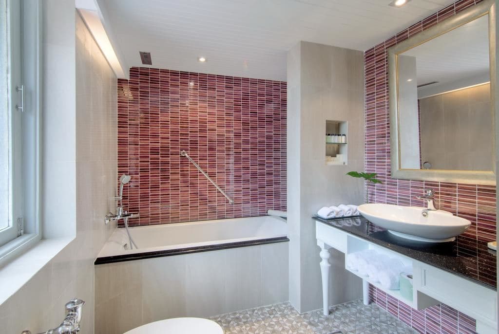 rooms-deluxe-suite