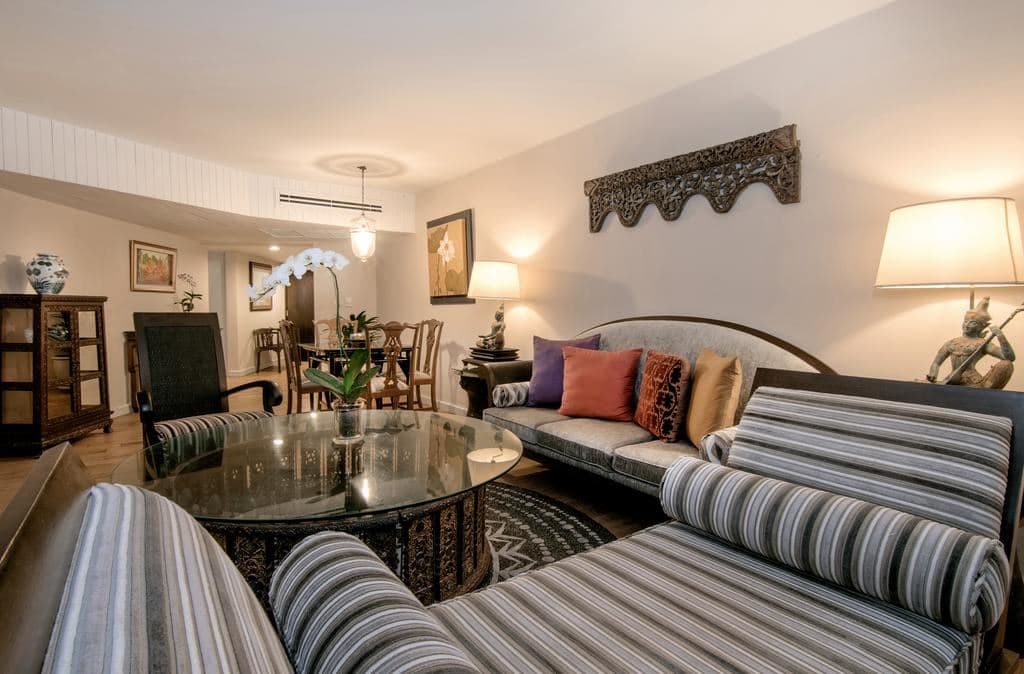 rooms-deluxe-suite