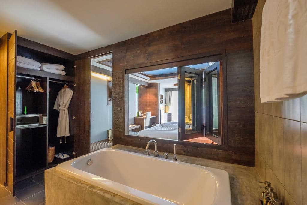 rooms-grand-deluxe-pool-access
