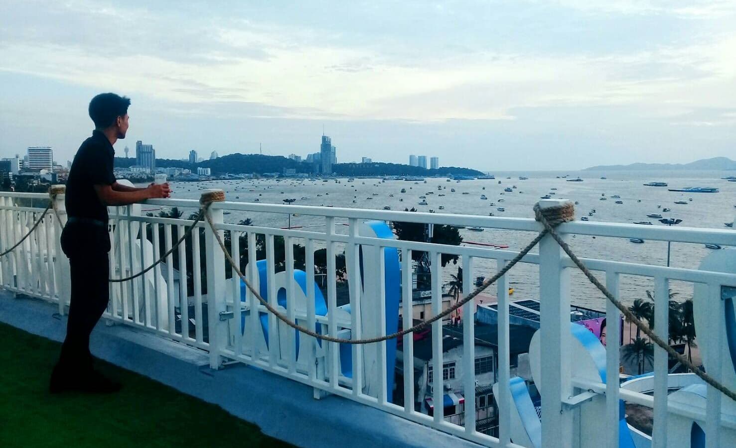 bars-rooftop-bar