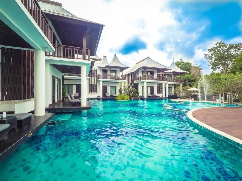 pools-outdoor-pool