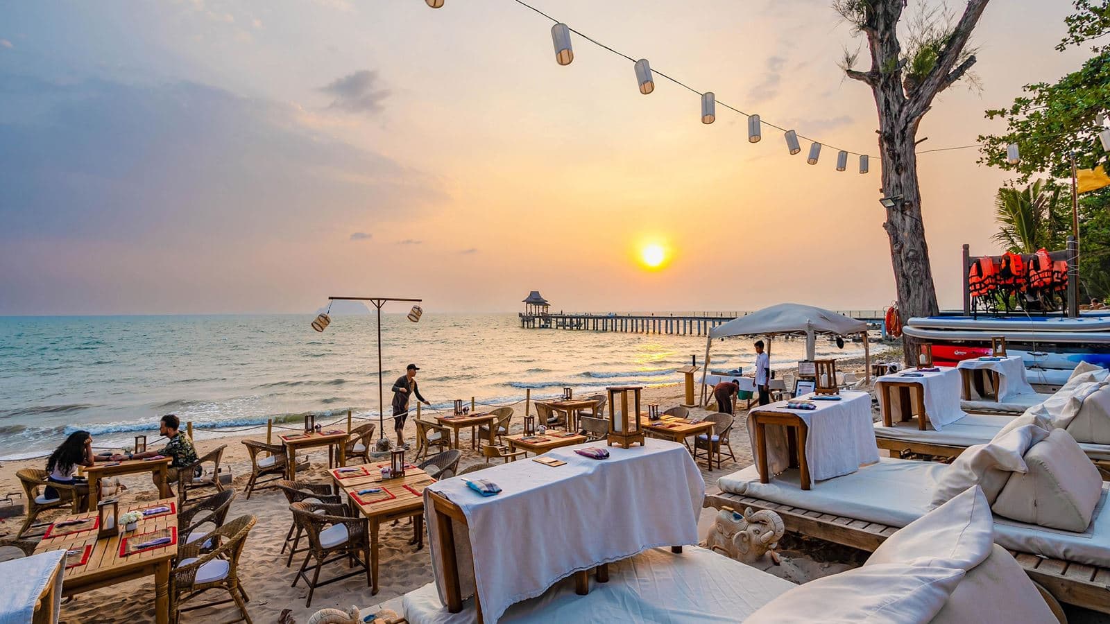 restaurants-by-the-sea-restaurant-and-bar