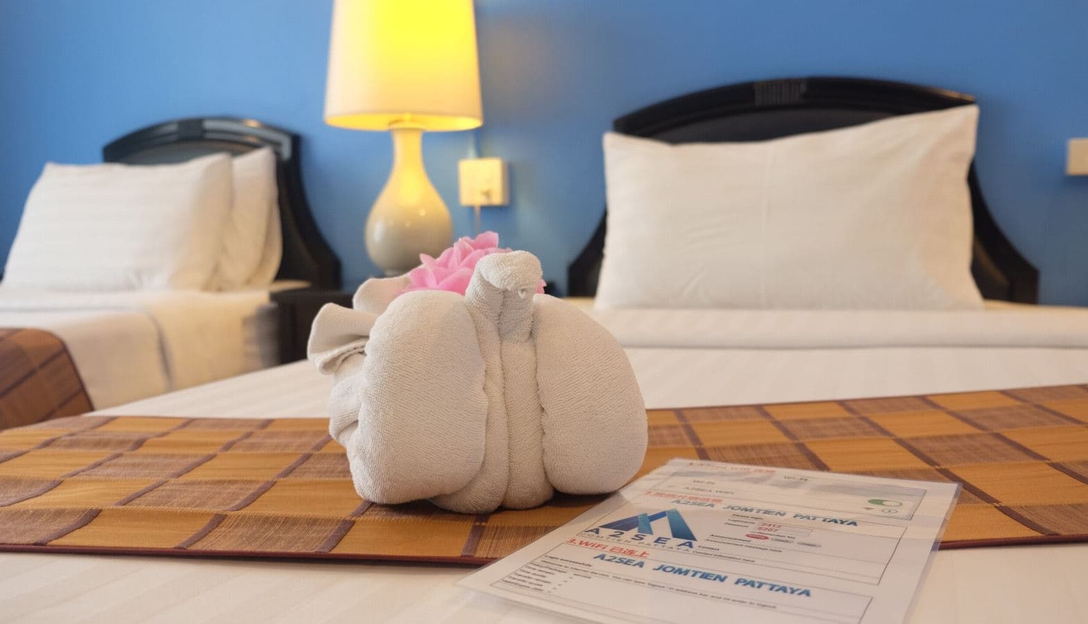 rooms-superior-3-single-bed-room
