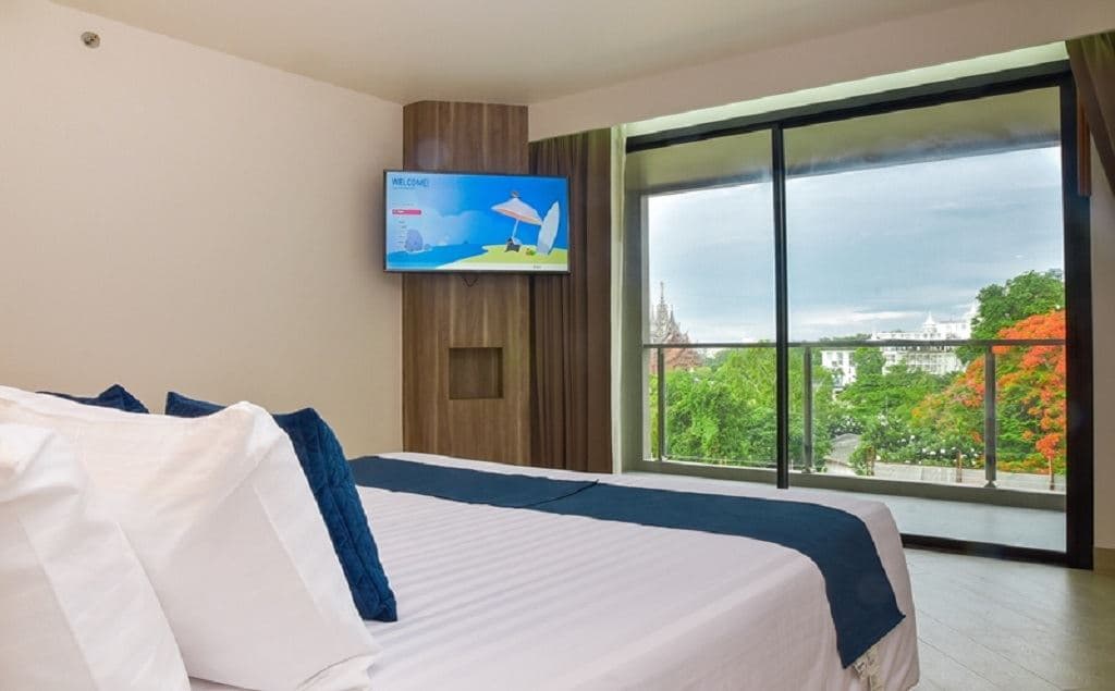 rooms-resort-room