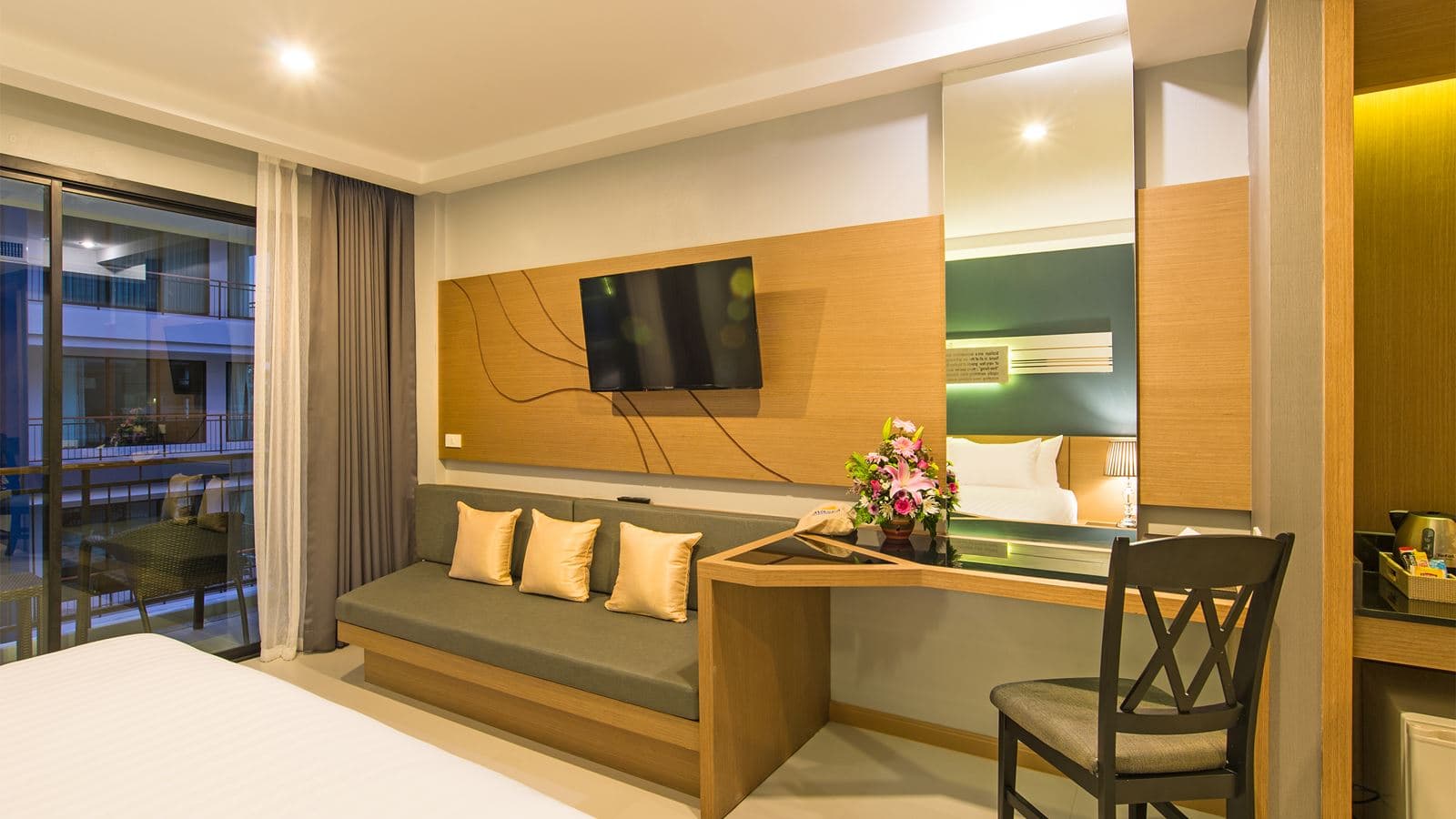 rooms-superior-room