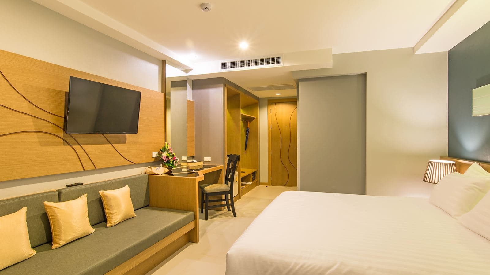 rooms-superior-room