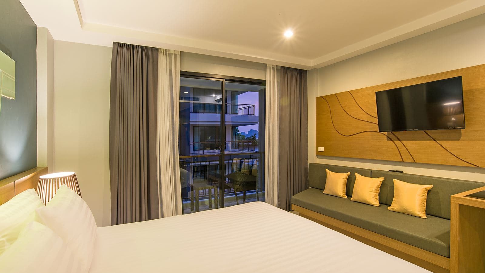 rooms-superior-room