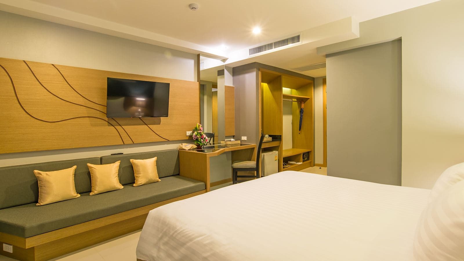 rooms-superior-room