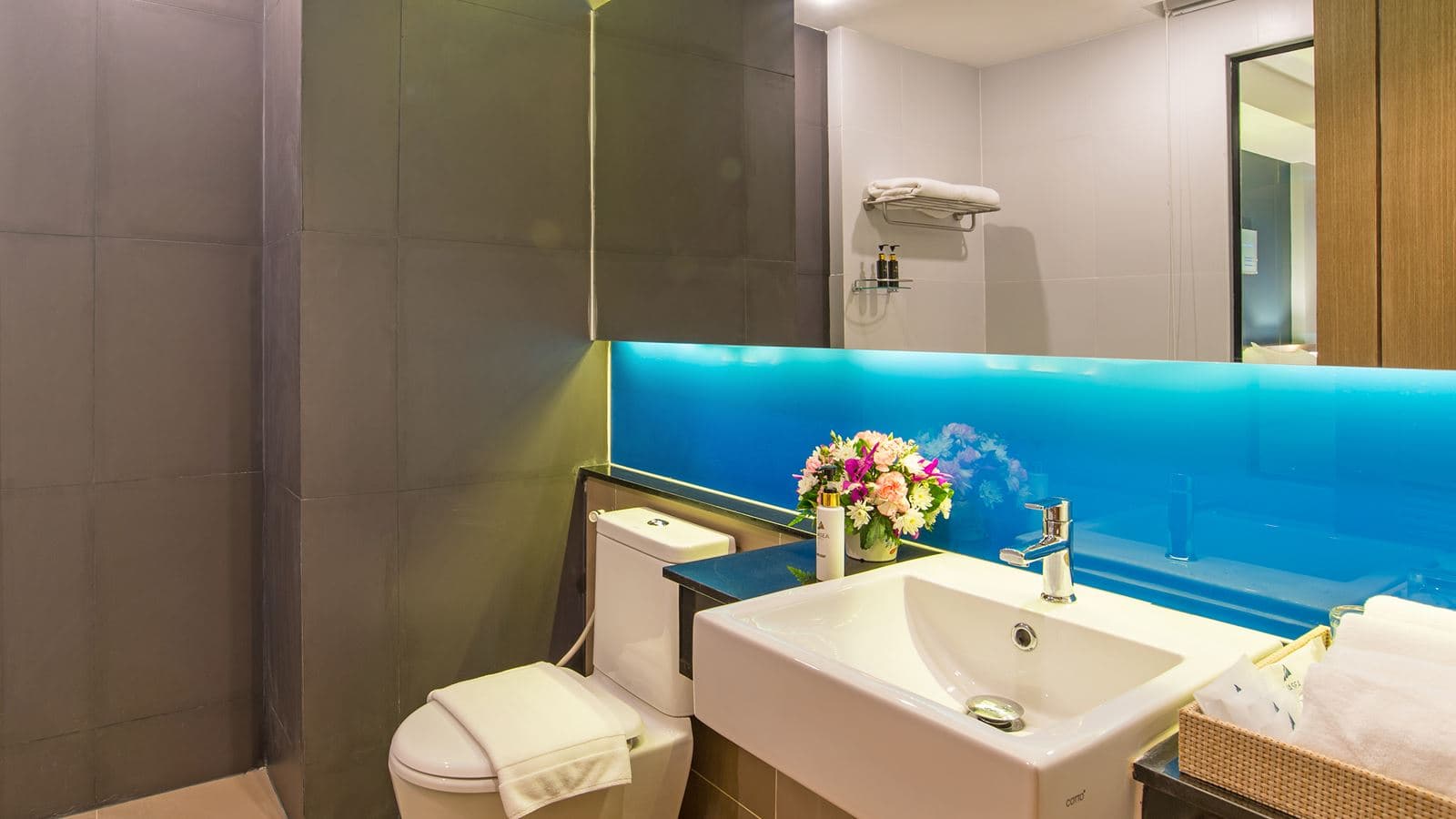 rooms-deluxe-room