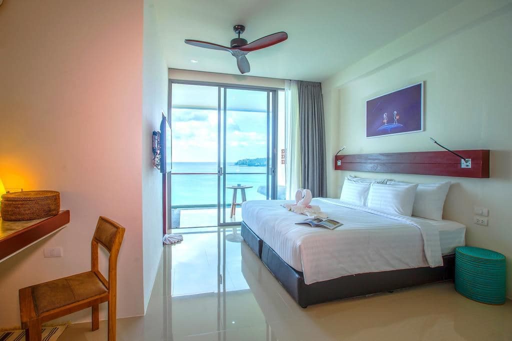 rooms-deluxe-oceanfront