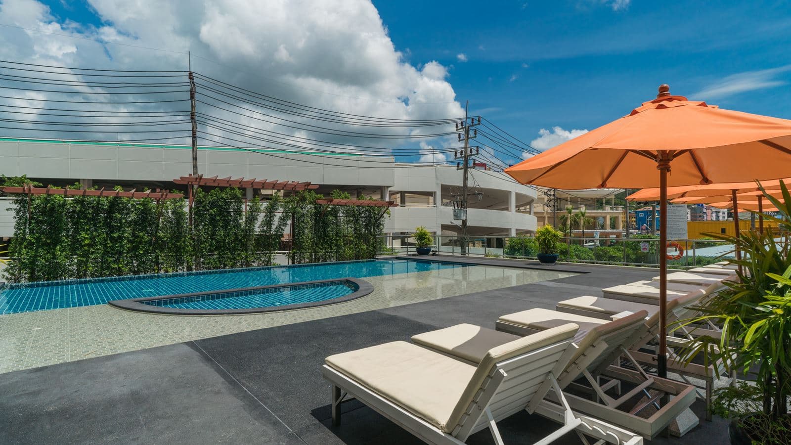 pools-outdoor-pool