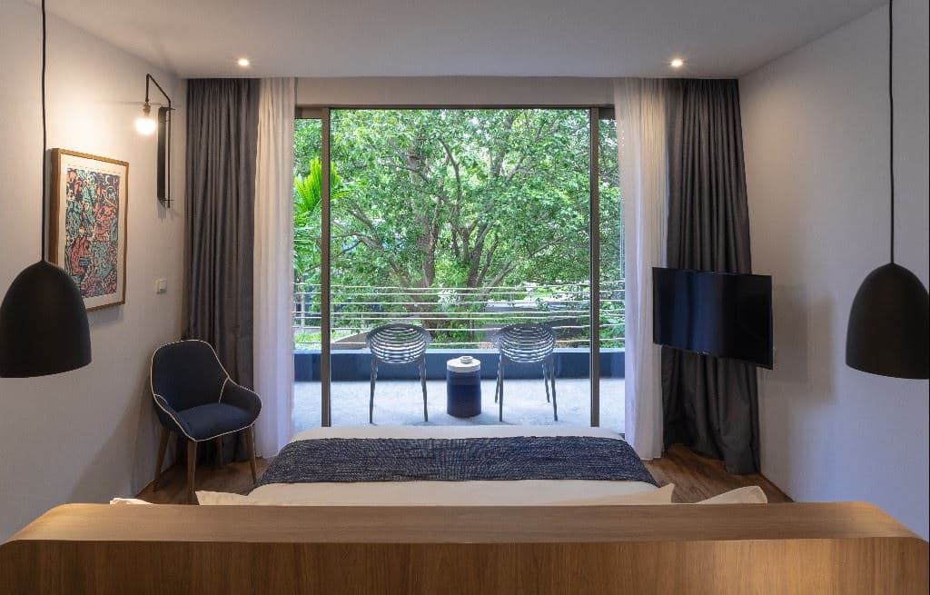 rooms-deluxe-room