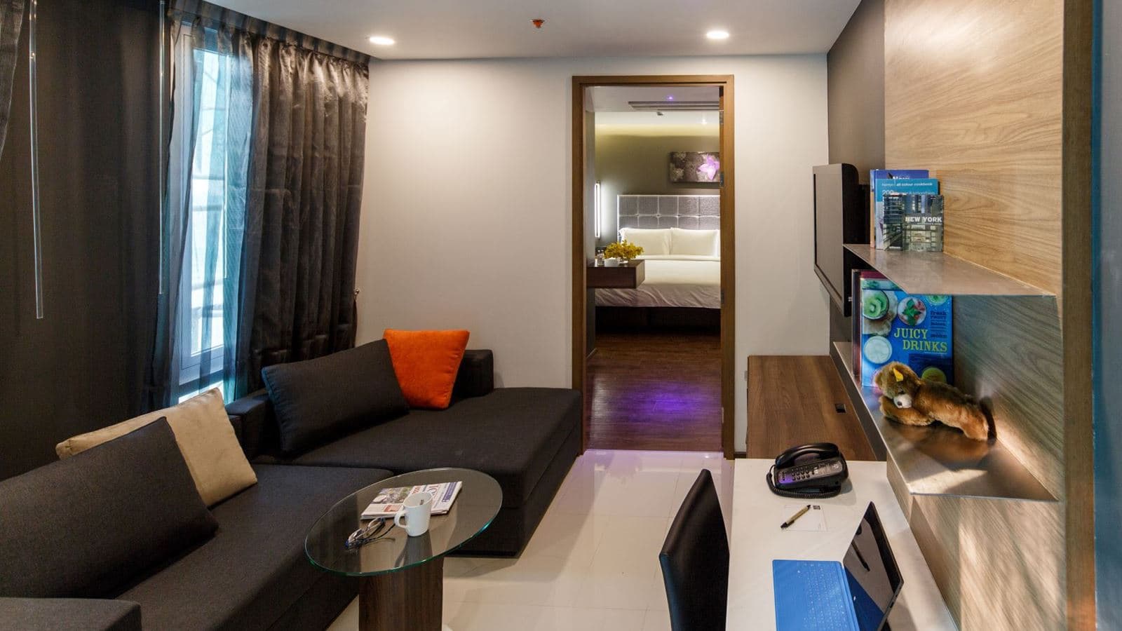 rooms-one-bedroom-superior-suite