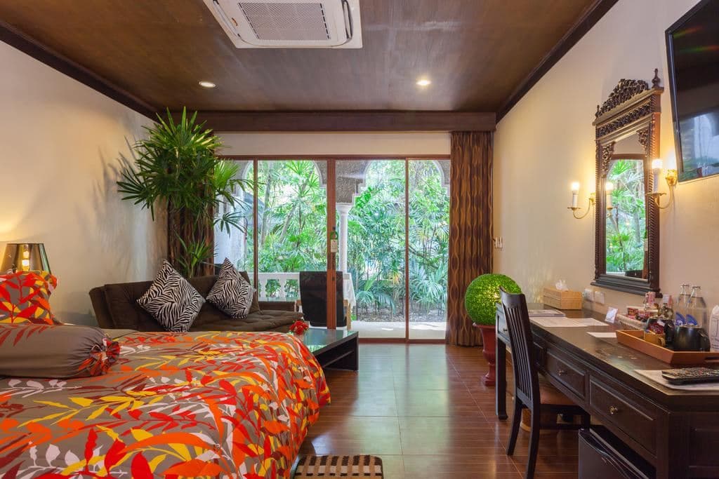 rooms-deluxe-room