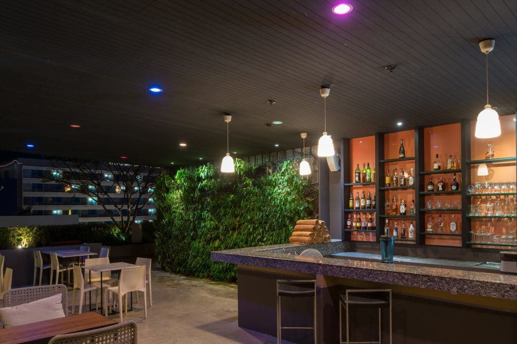 bars-sky-bar