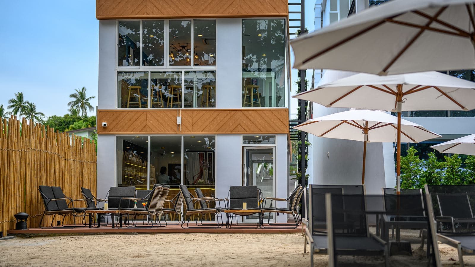 bars-the-beach
