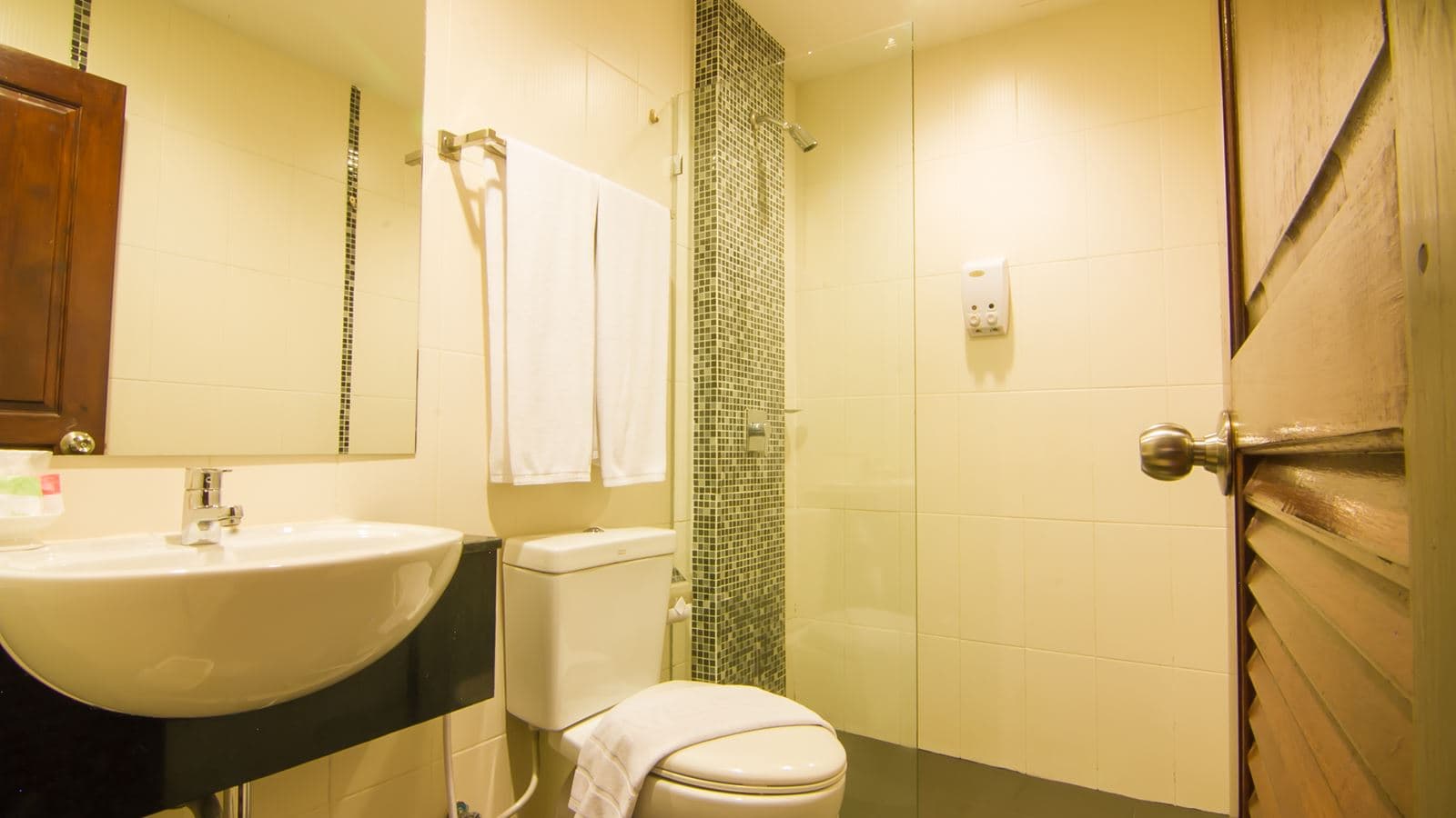 rooms-superior-no-balcony