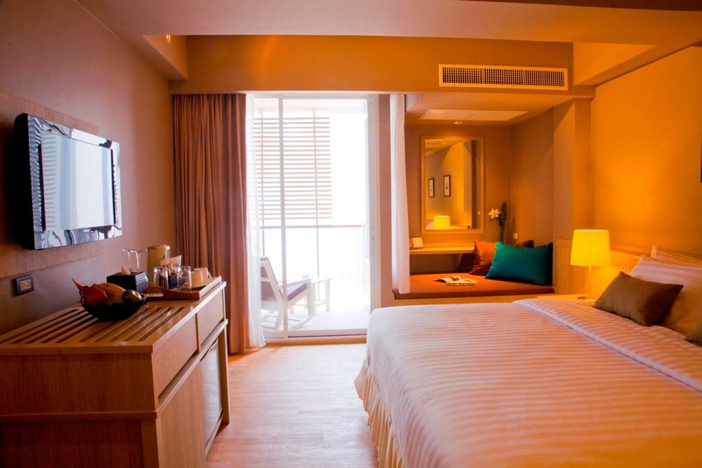 rooms-deluxe-room