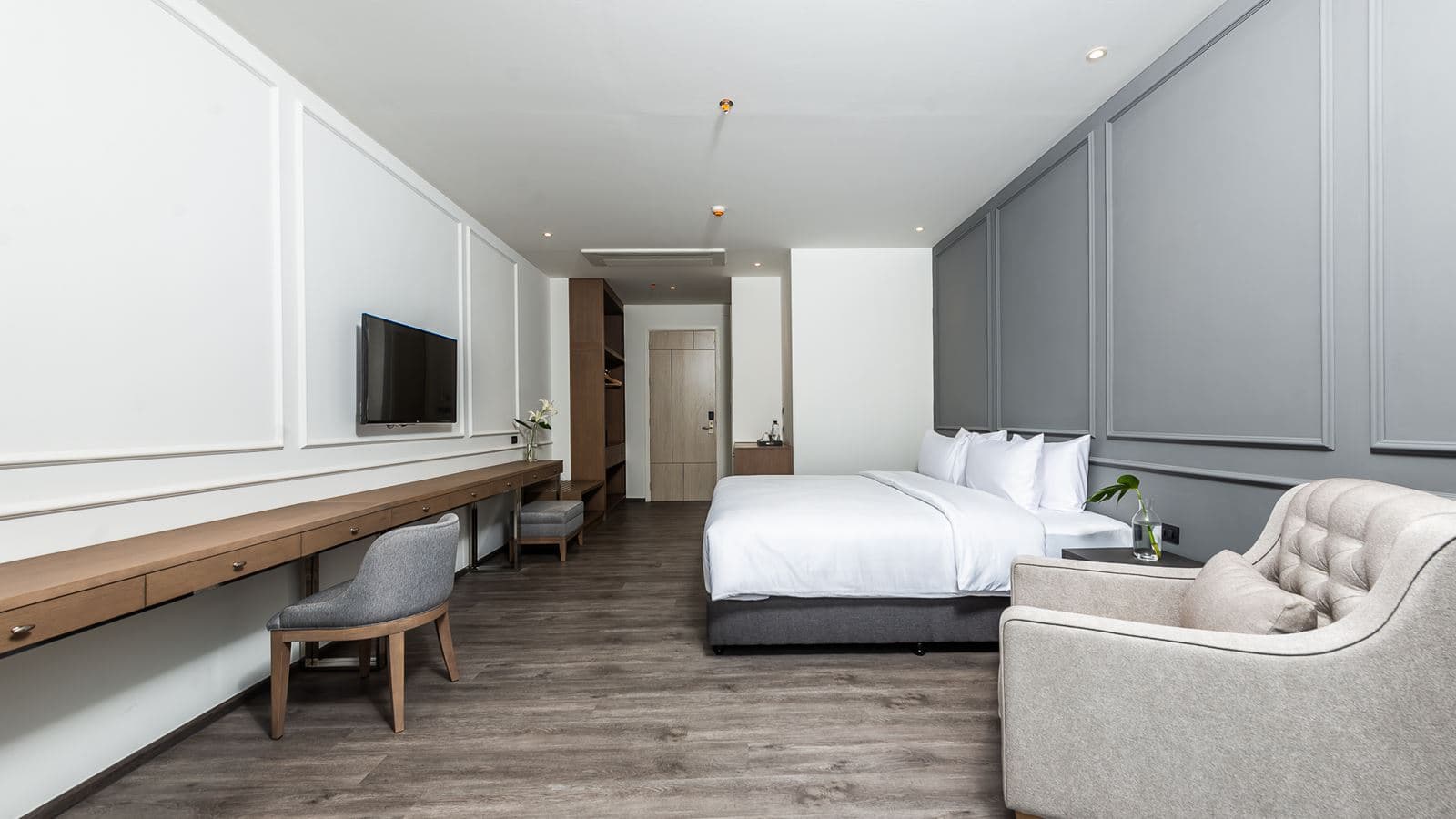 rooms-deluxe-room