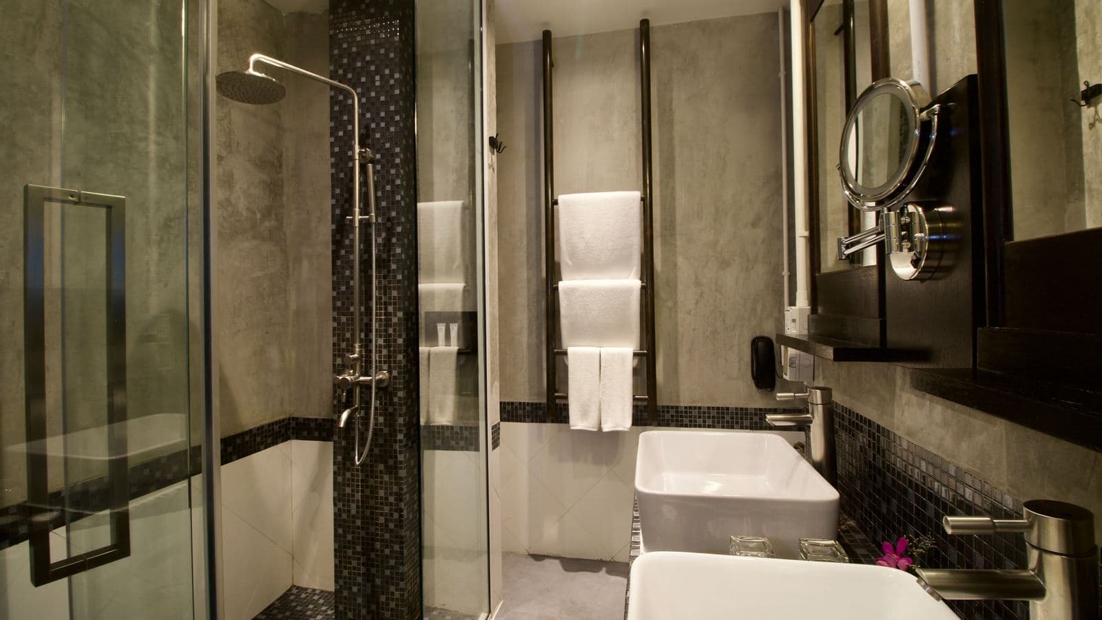 rooms-superior-room
