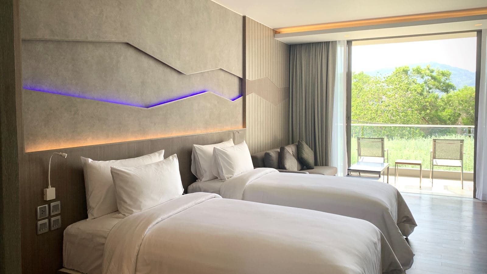 rooms-premier-comfy