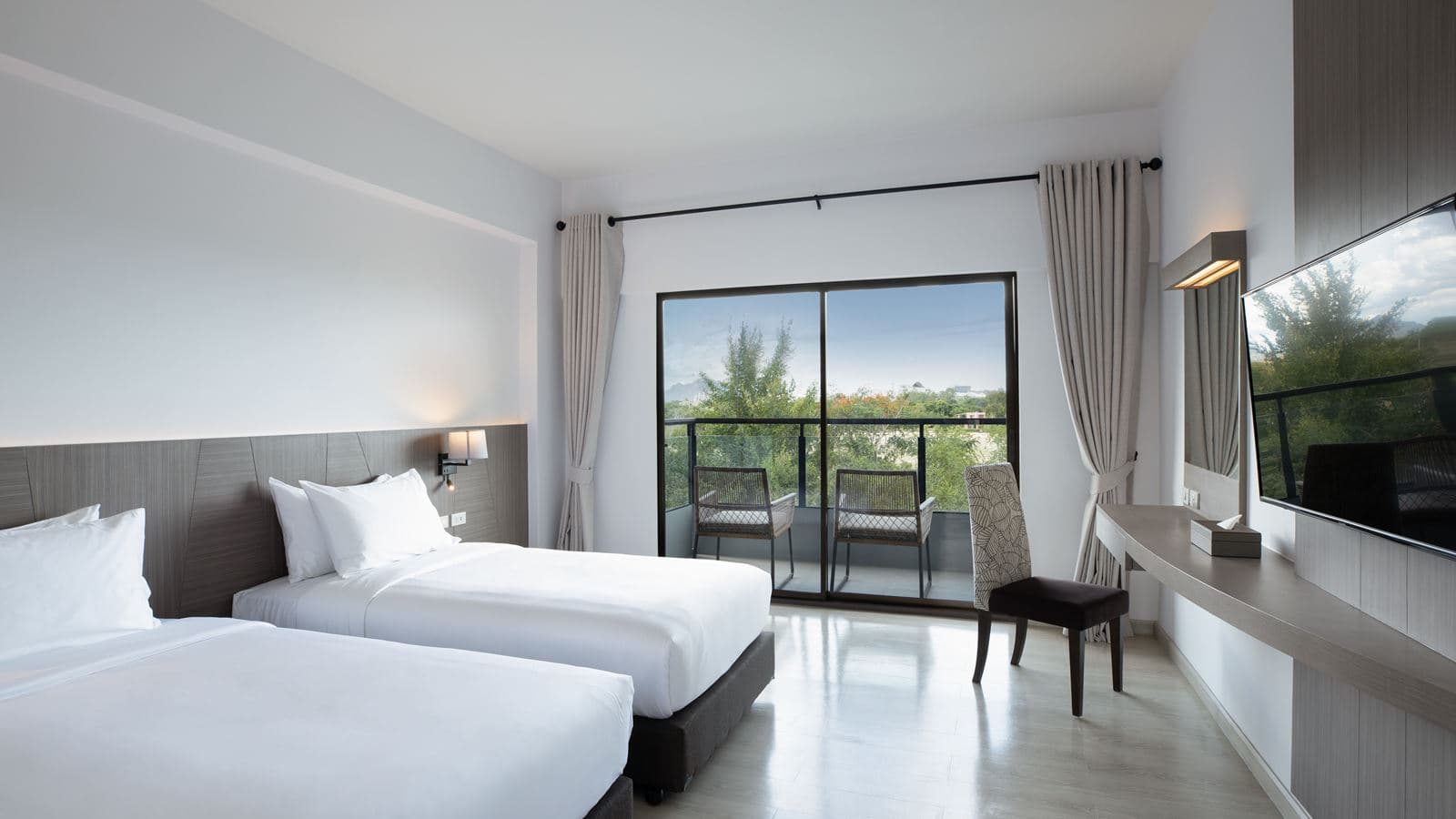 rooms-superior-room